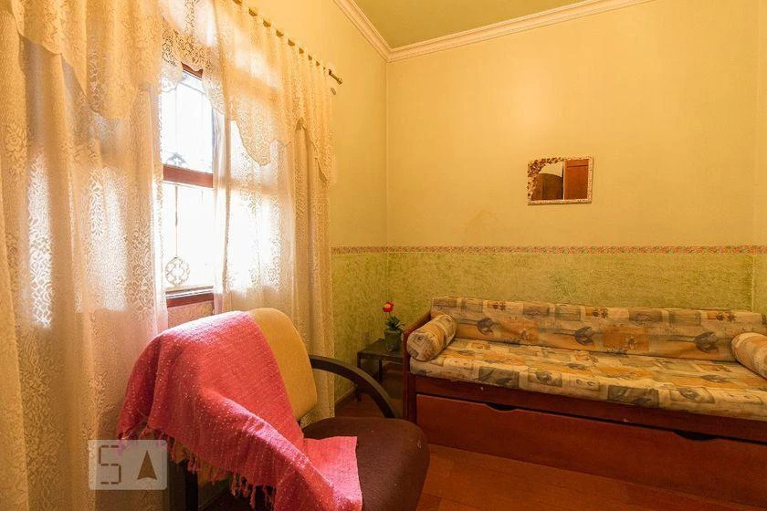 House with 6 bedrooms and 480 m², 6 bathrooms — photo 47