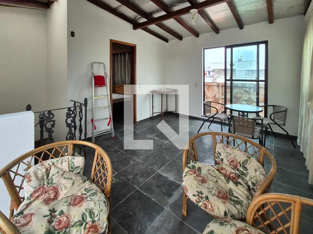 Furnished apartment with 3 en-suite bedrooms and 3 baths — photo 8