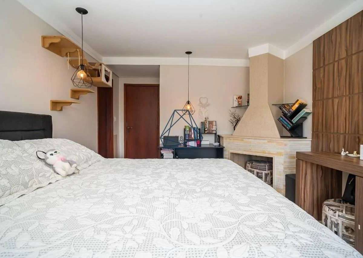 Washing machine in a 4-bedroom house, 210 m² — photo 22