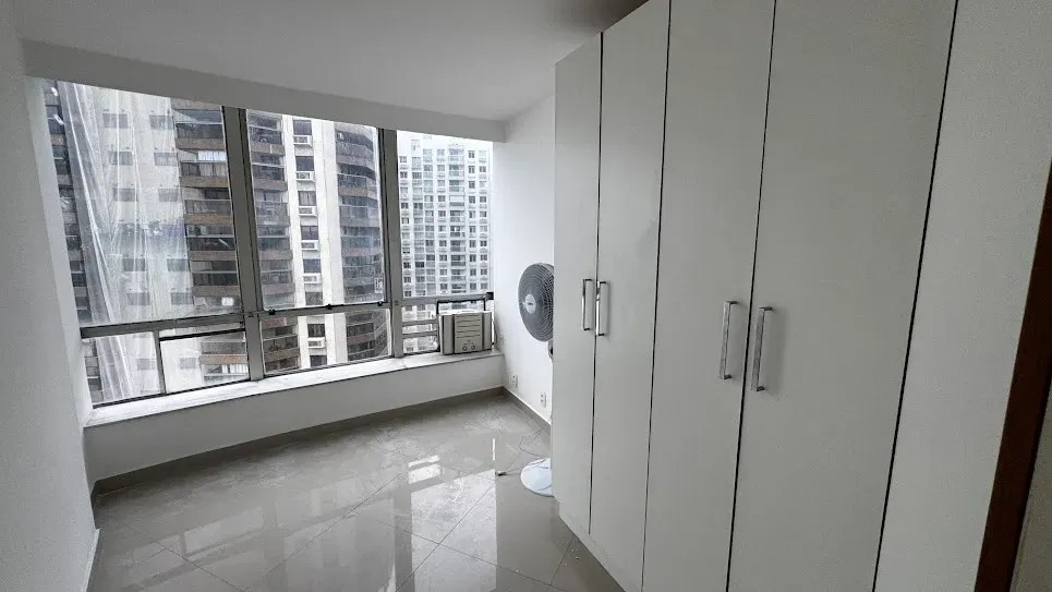 Apartamento, 86 m², com janelas do piso ao teto — photo 13
