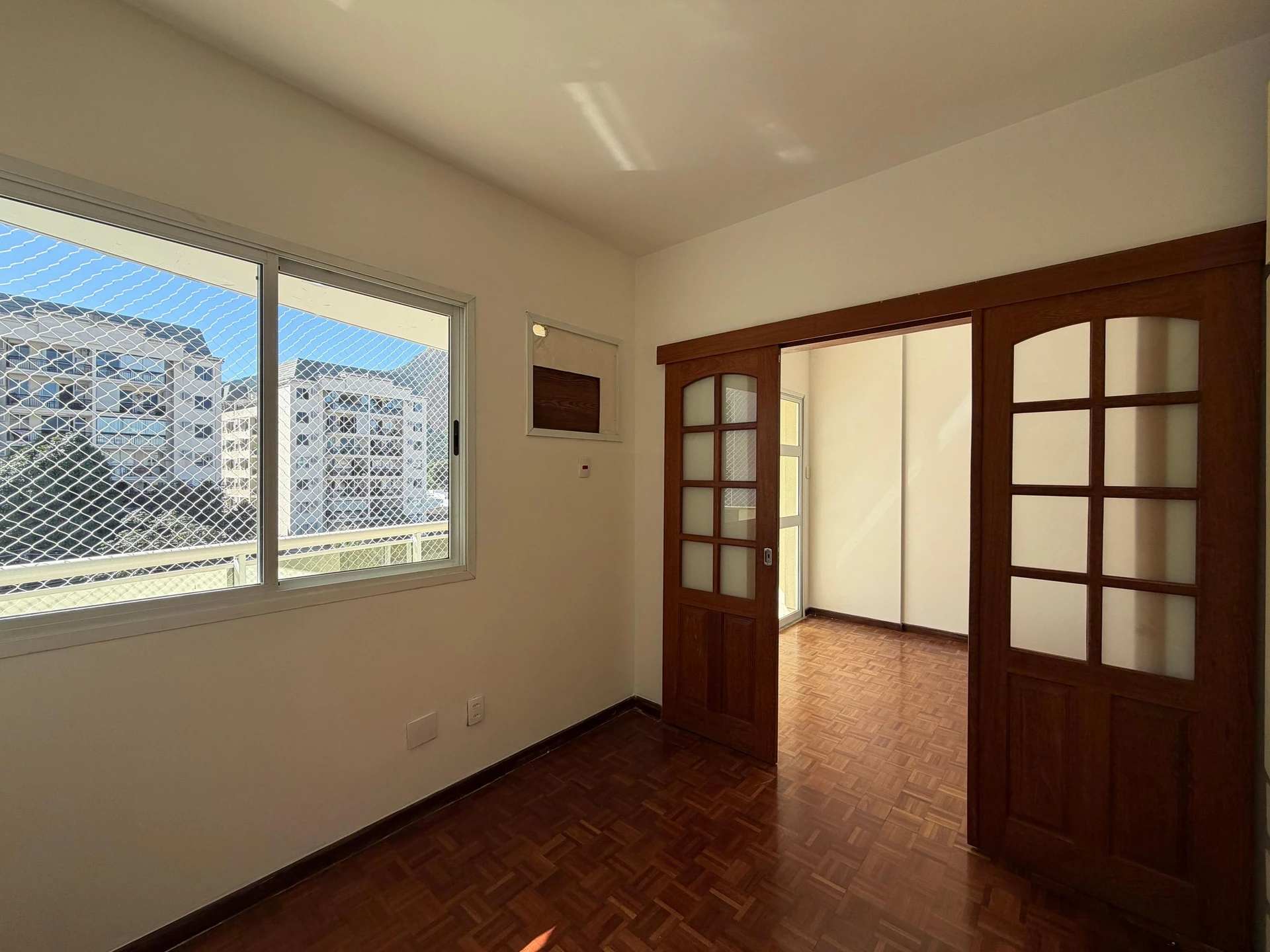 Apartamento de 3 dormitorios con 1 plaza, cocina cerrada — photo 8