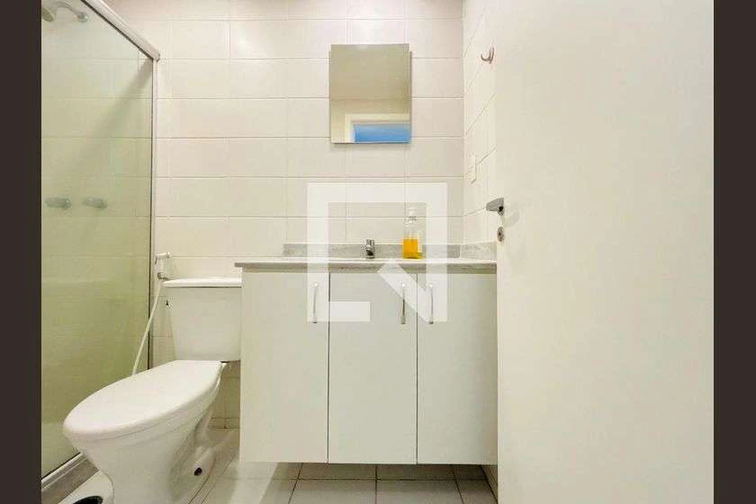 1-bedroom apartment with an open kitchen and balcony — photo 2