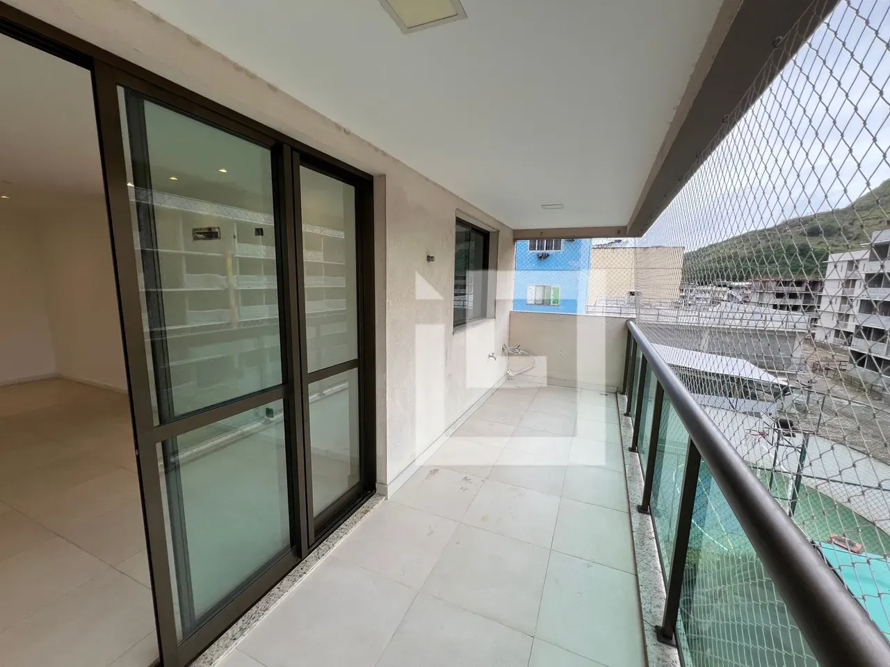 Mountain view in a 2-bedroom apartment, 70 m² — photo 9