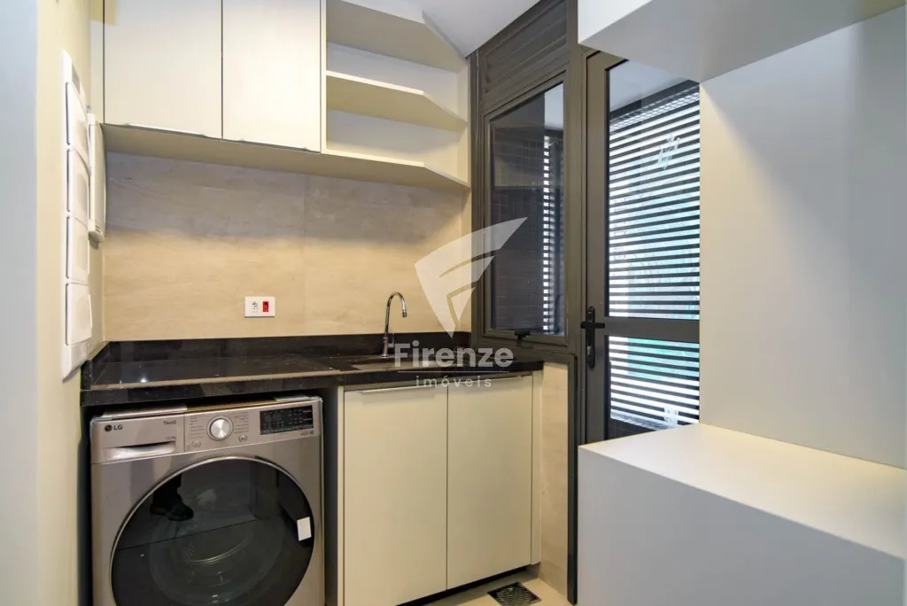 Furnished apartment with open-plan kitchen and private garden — photo 62