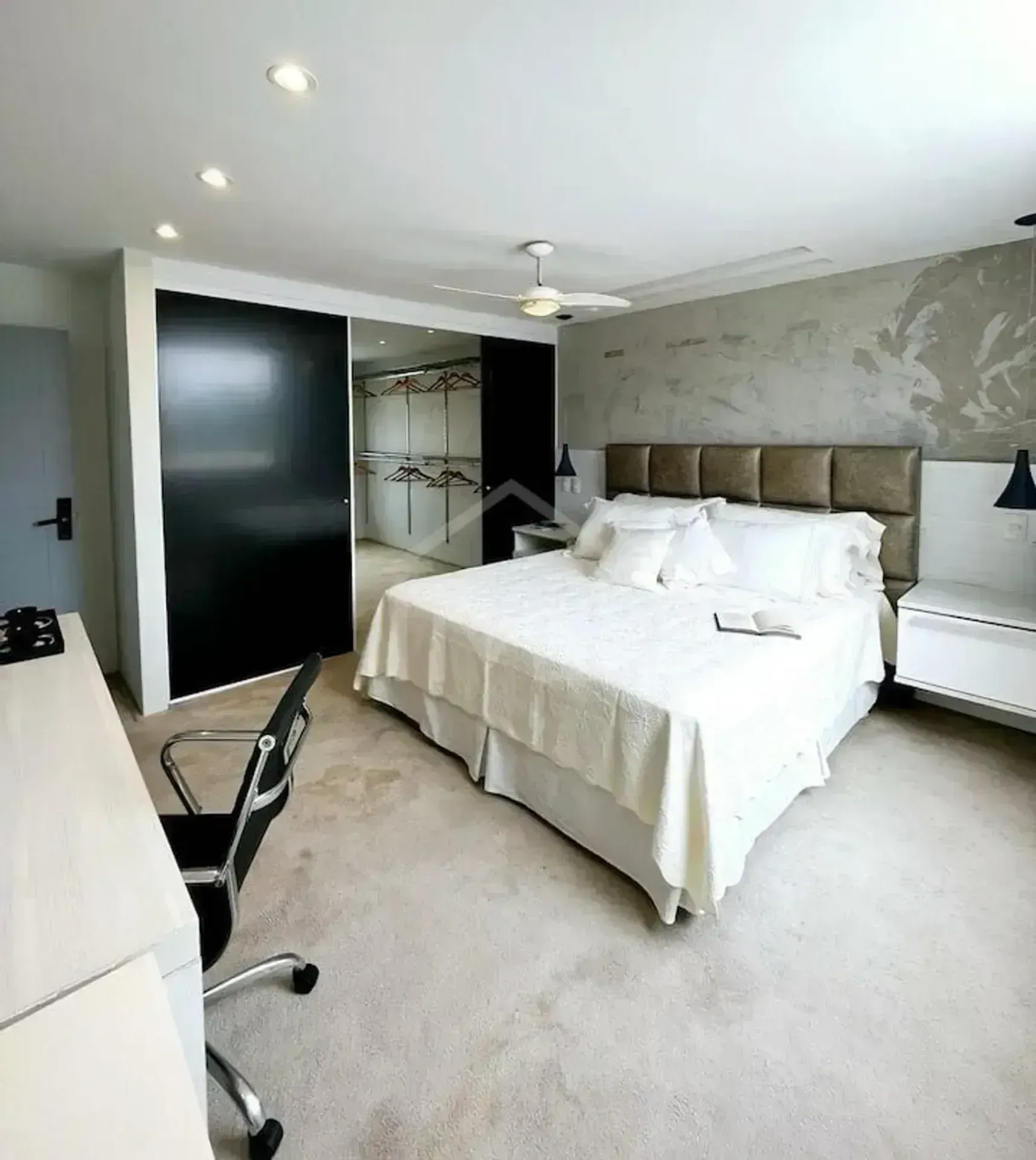 Casa mobiliada com 7 suítes e 10 banheiros, 720 m² — photo 3