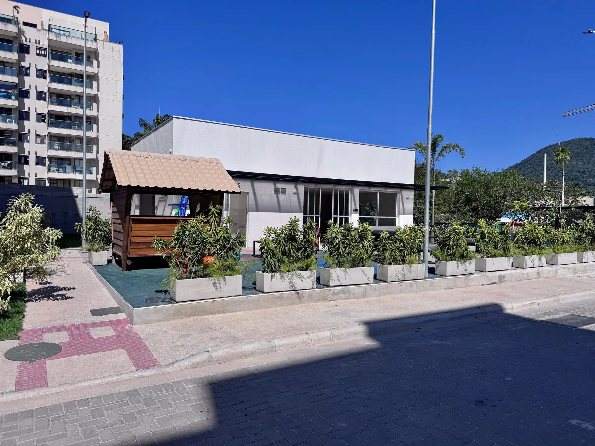 Furnished apartment with 2 bedrooms and a balcony — photo 8