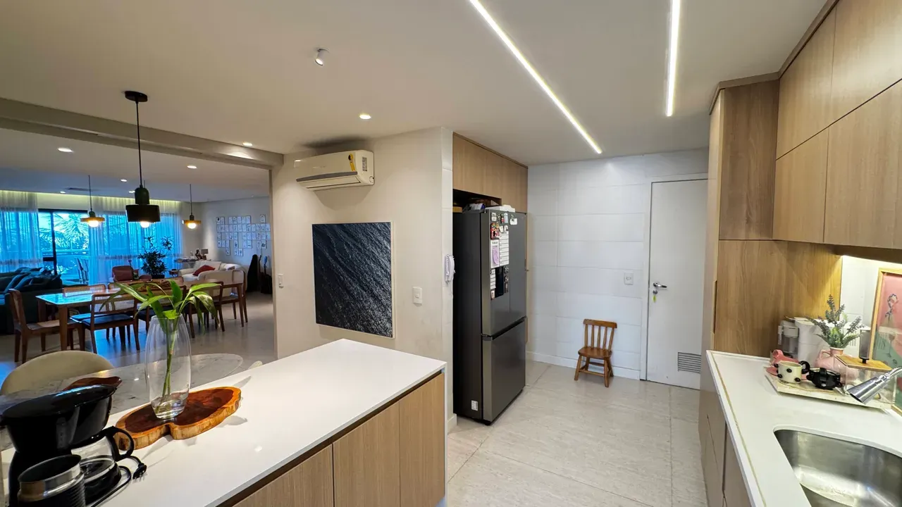 Apartamento mobiliado com cozinha integrada e 231 m² — photo 23