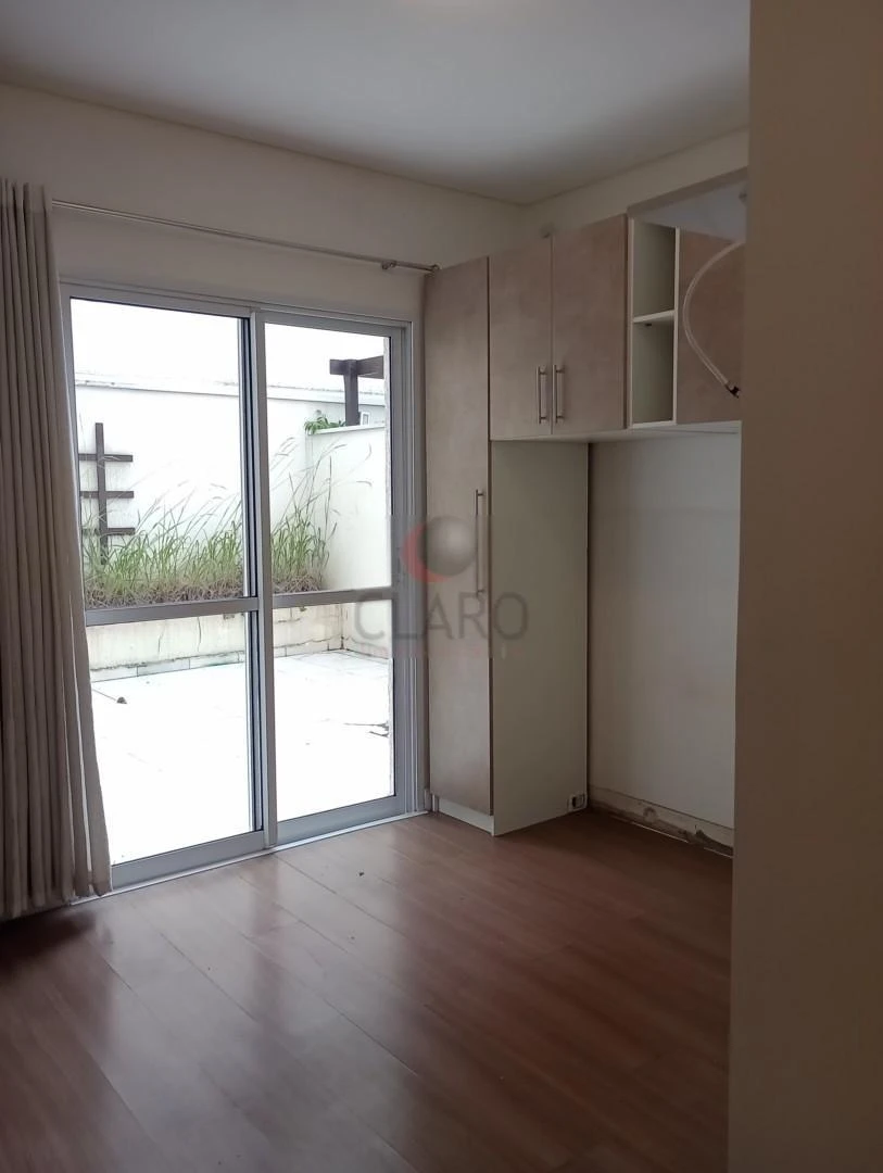 3-bedroom apartment with a home office — photo 10