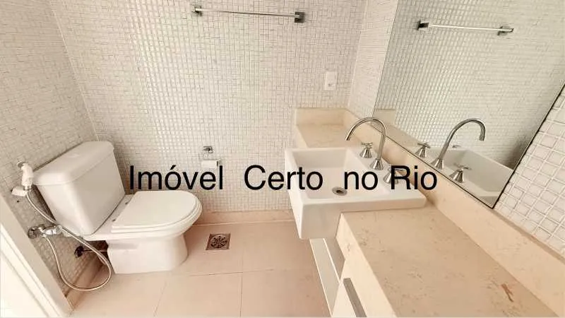 Apartment with 4 bedrooms and a glass-enclosed balcony — photo 10