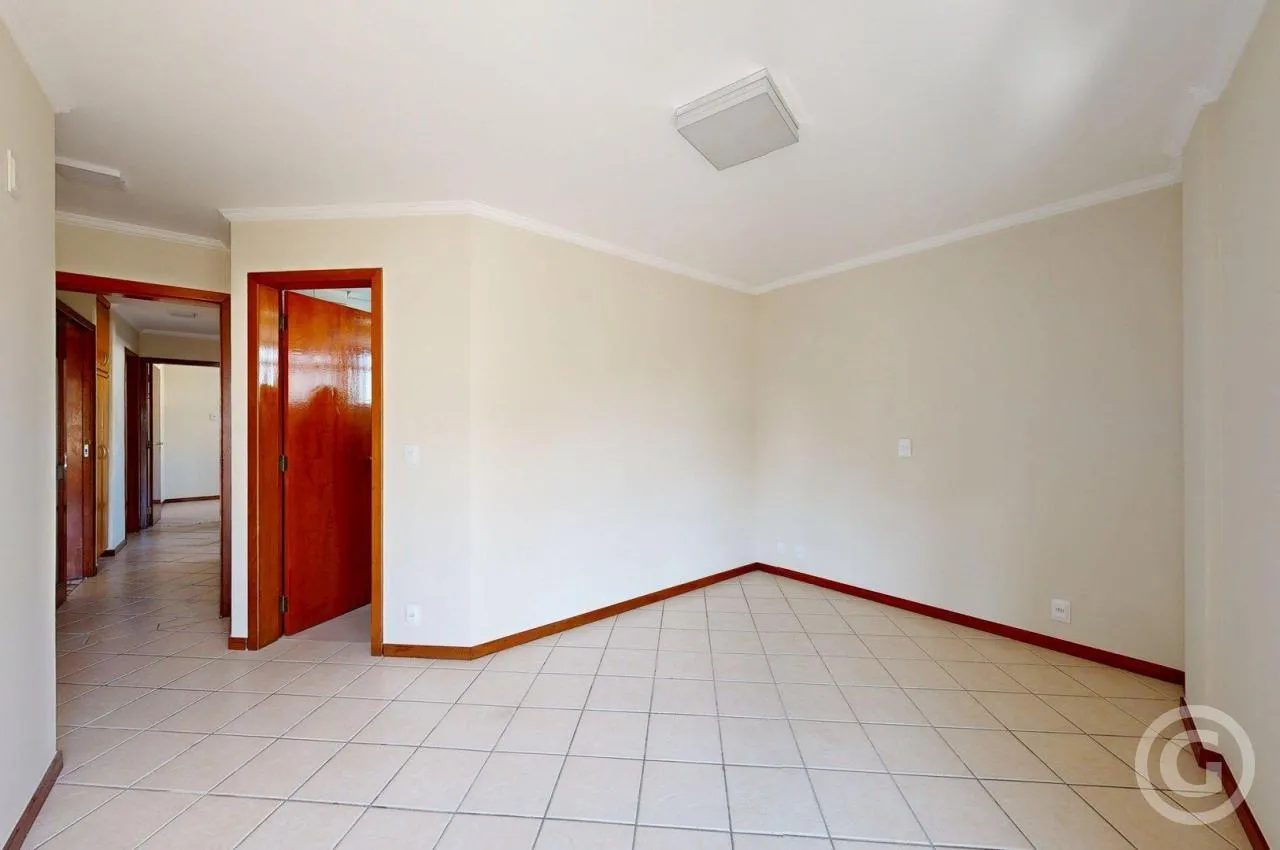 Apartamento de 116 m² con 4 dormitorios y 1 suite — photo 12