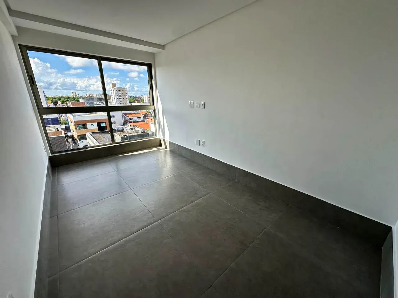 2-bedroom rental apartment with 1 en-suite — photo 2