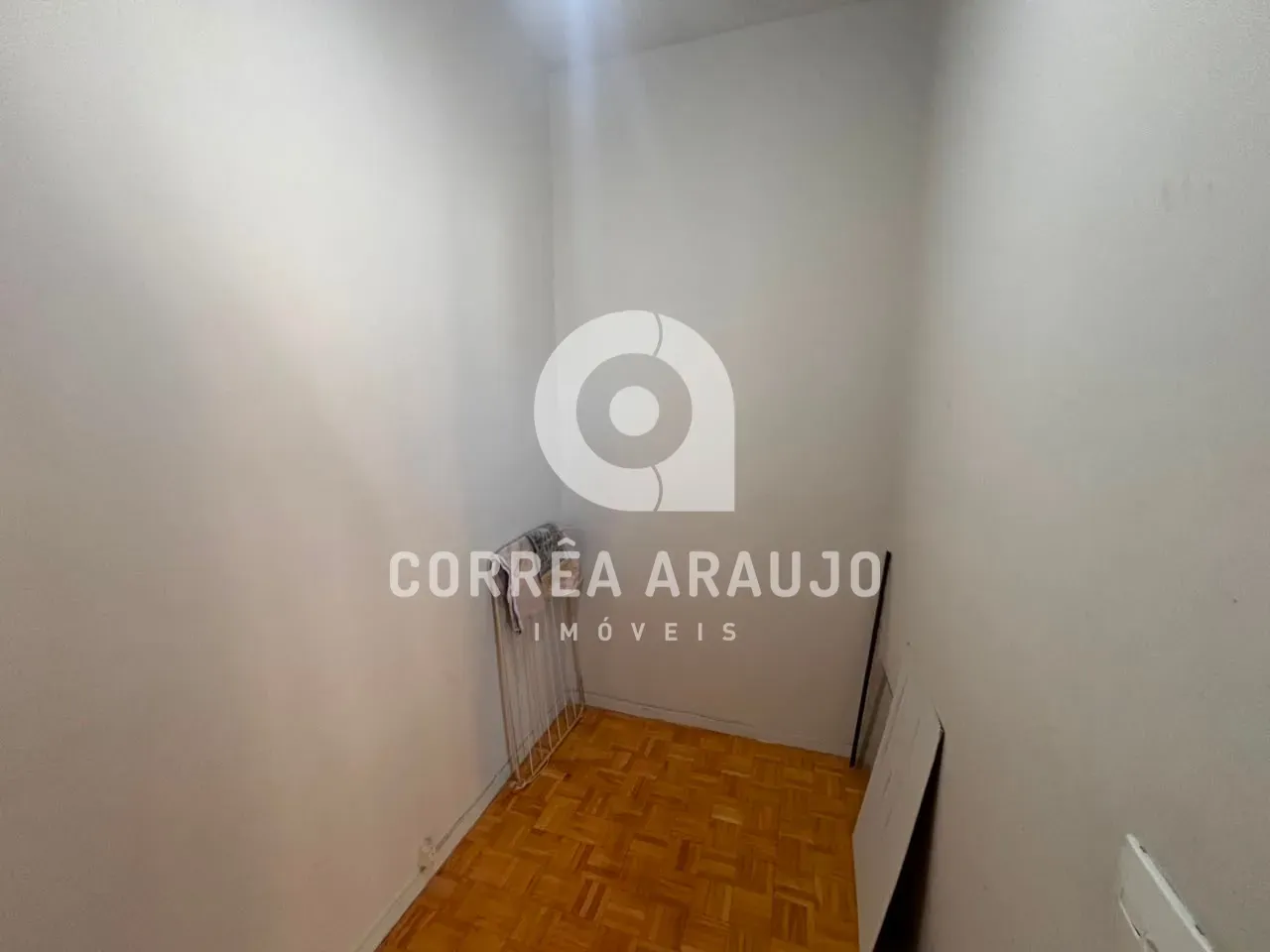 Apartamento de 160 m² com 3 quartos, 2 banheiros e varanda — photo 27