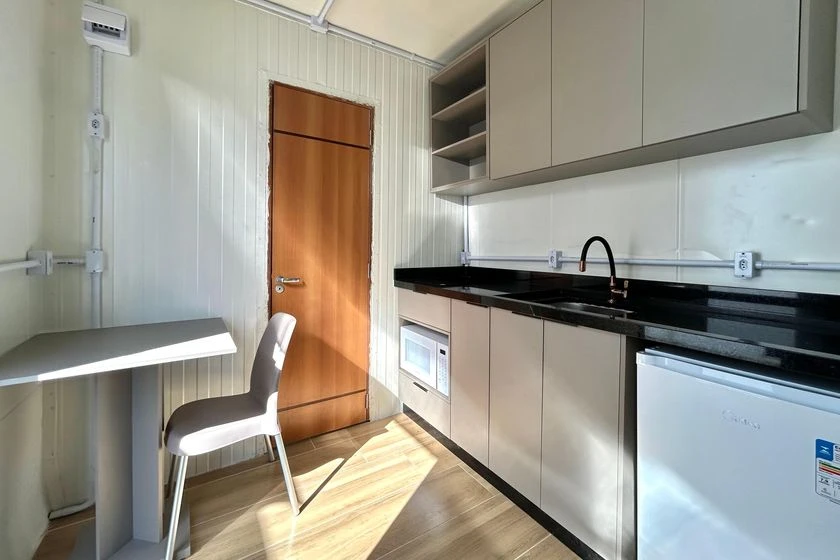 Unfurnished house with no parking and 1 bedroom — photo 14