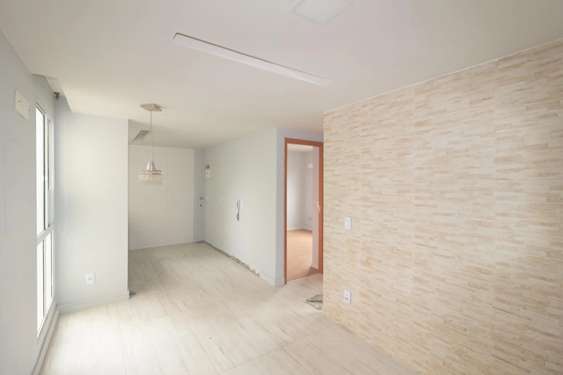 Apartamento de 2 quartos em condomínio com piscina — photo 4