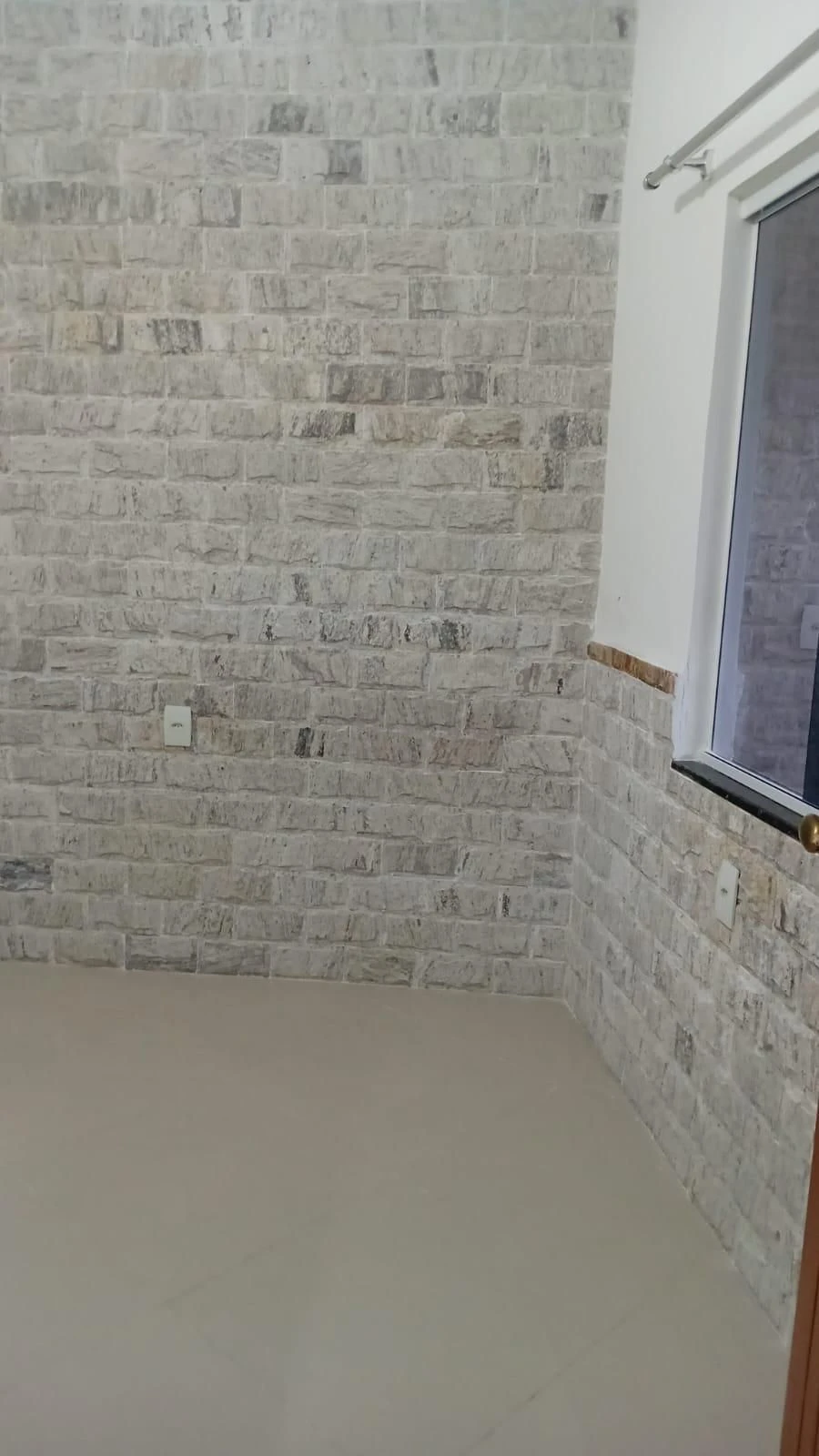 House with 2 bedrooms, 1 bathroom and separate kitchen — photo 15