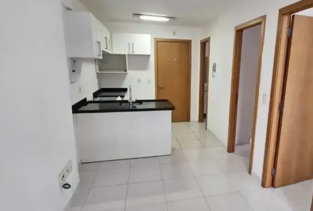 1-bedroom 1-bath apartment with a balcony — photo 14