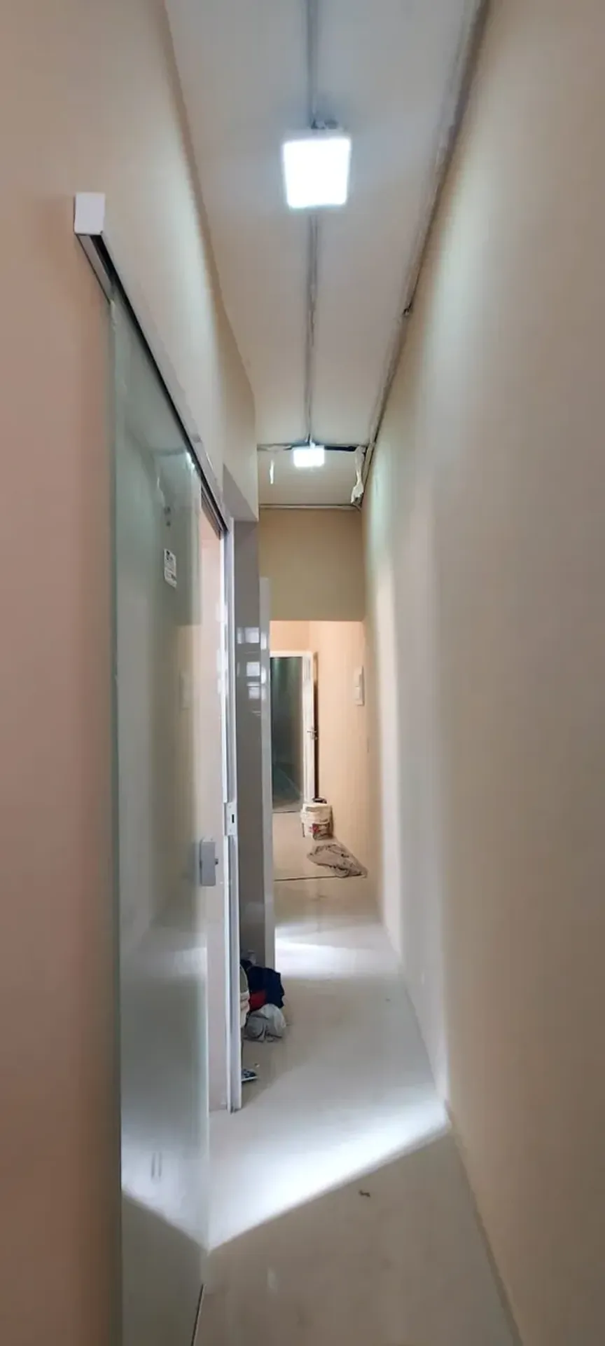 Apartamento de 3 quartos com piso de madeira ou laminado — photo 15