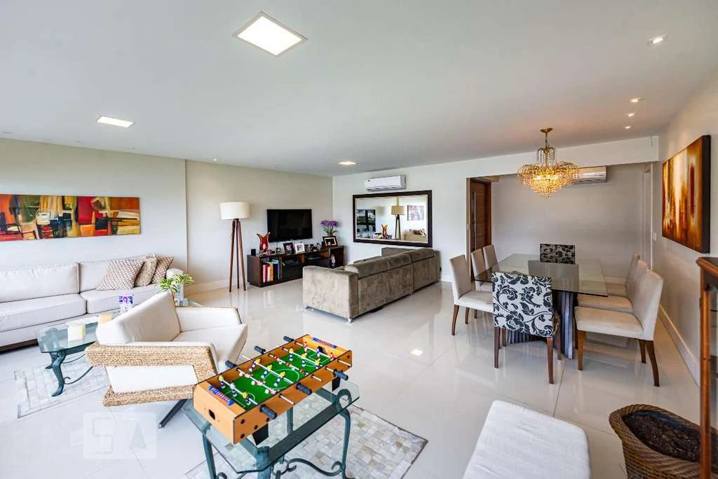 Rental apartment with 4 bedrooms and 200 m² — photo 12