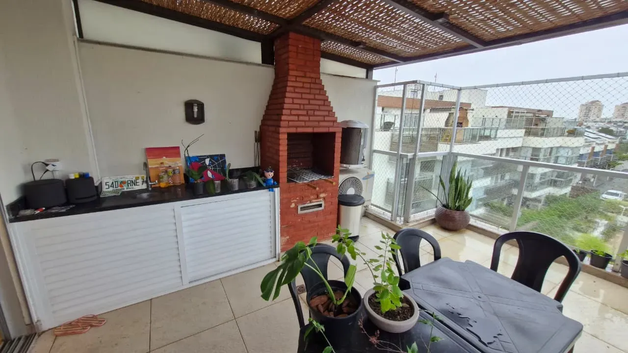Furnished penthouse with 4 en-suite bedrooms, 186 m² — photo 14