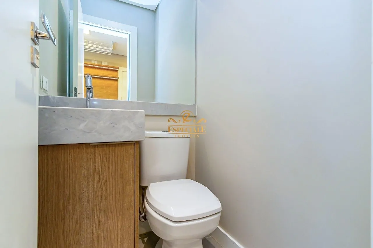 Furnished 186 m² apartment with 3 en-suite bedrooms — photo 17