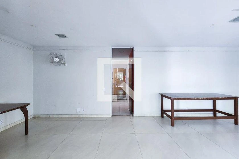 Apartamento de 2 quartos em condomínio com piscina — photo 37