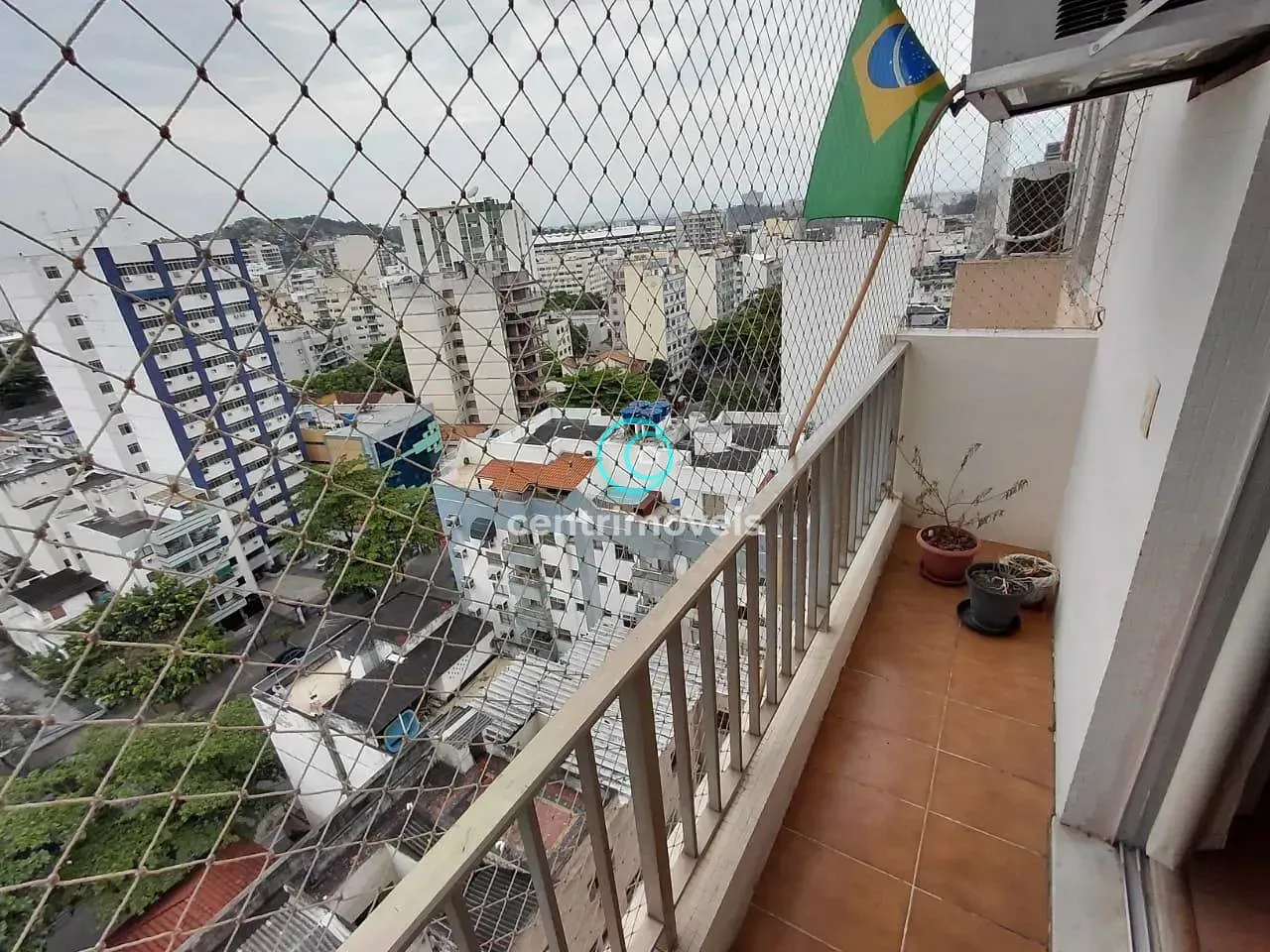 2-bedroom apartment with a mountain view in Rio de Janeiro — photo 16