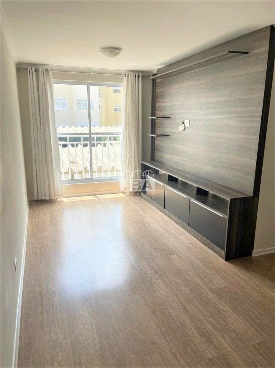 3-bedroom apartment with a home office