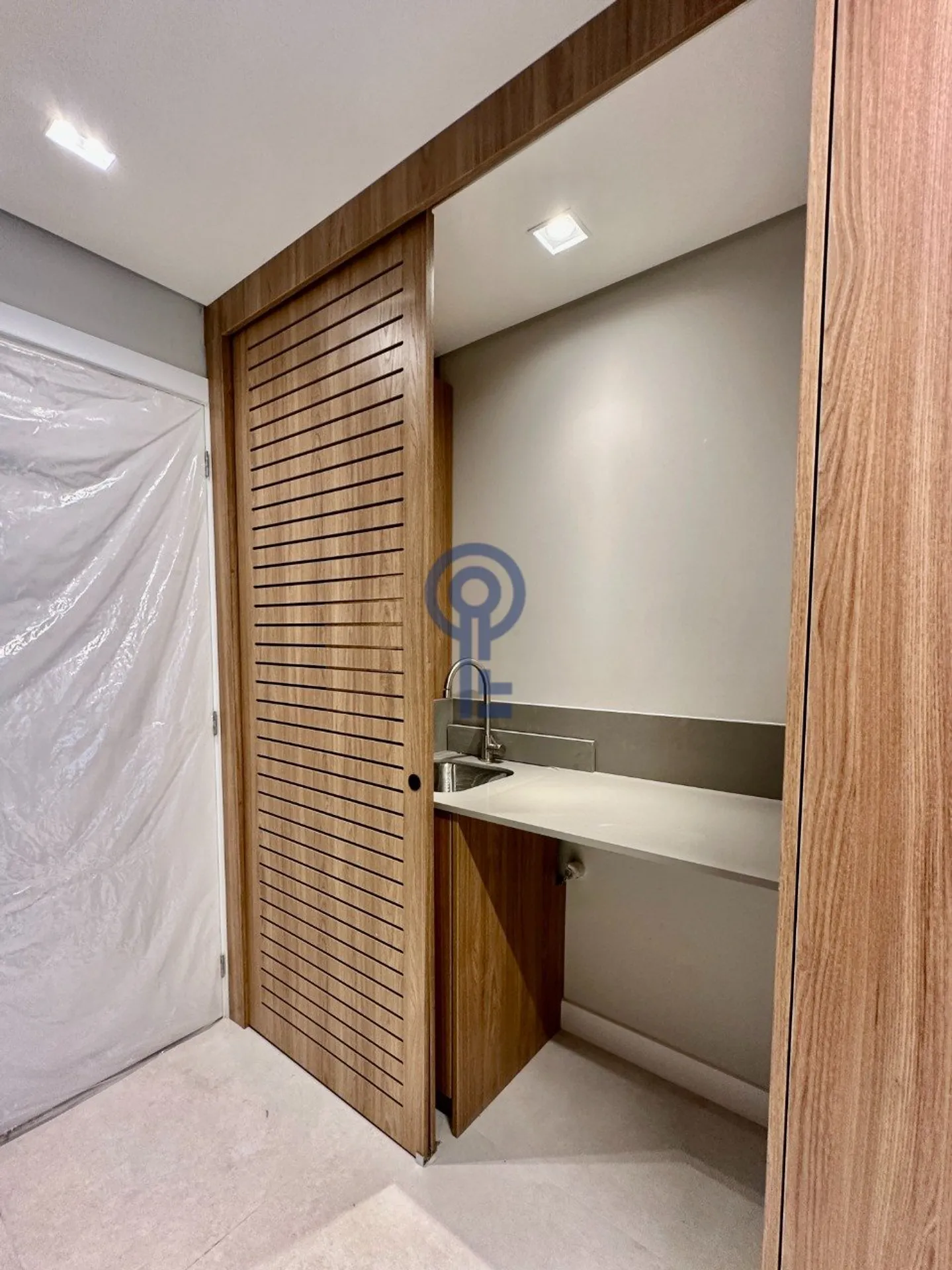 Estúdio mobiliado de 45 m² no 6º andar