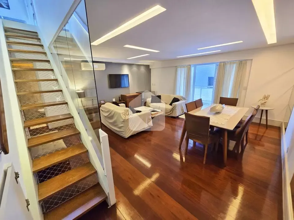 Furnished apartment with 3 bedrooms and 5 bathrooms — photo 16
