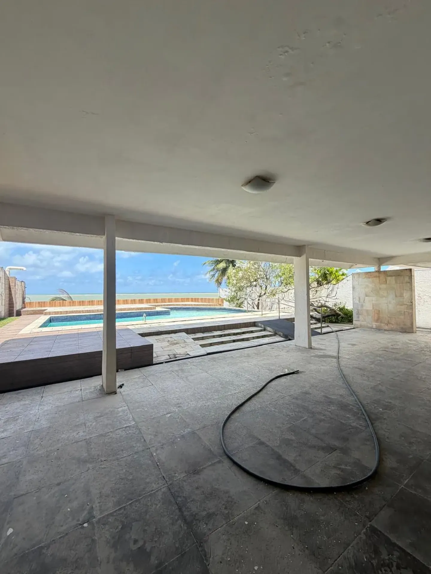 4-bedroom house with a water view in João Pessoa — photo 3