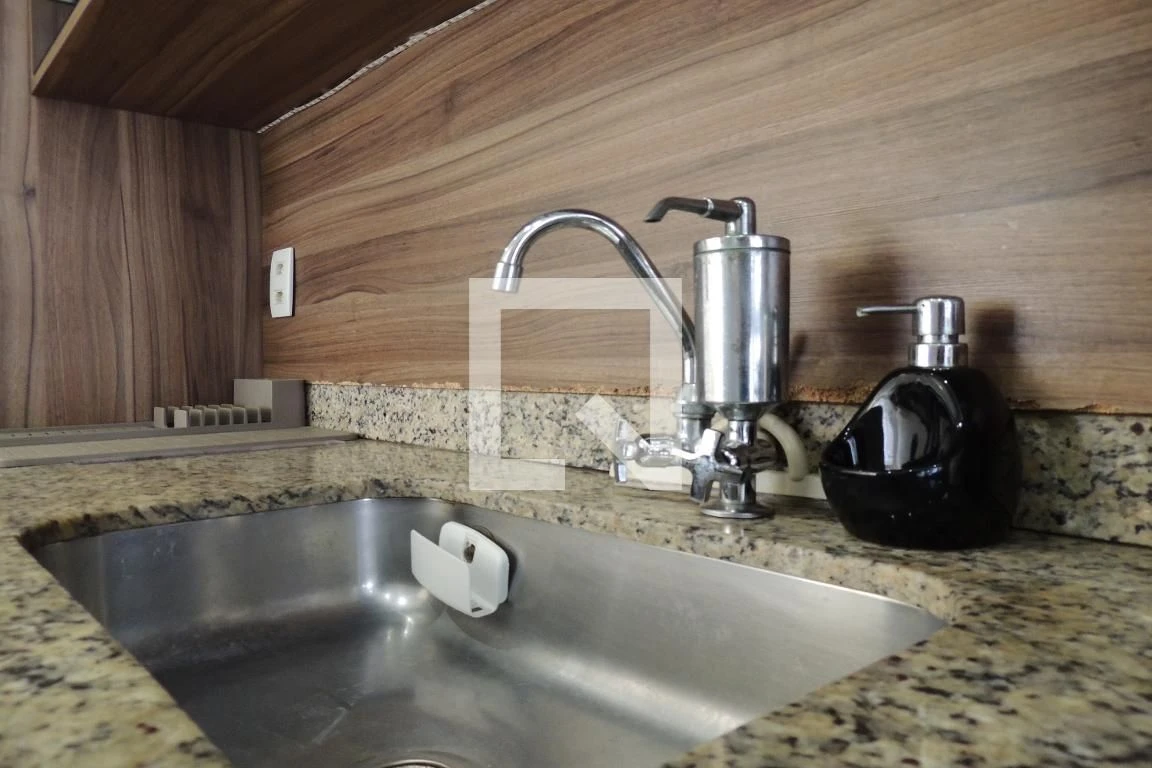 Furnished 3-bedroom apartment with 3 bathrooms and balcony — photo 15