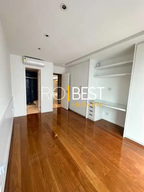 3-bedroom apartment with a jacuzzi — photo 11