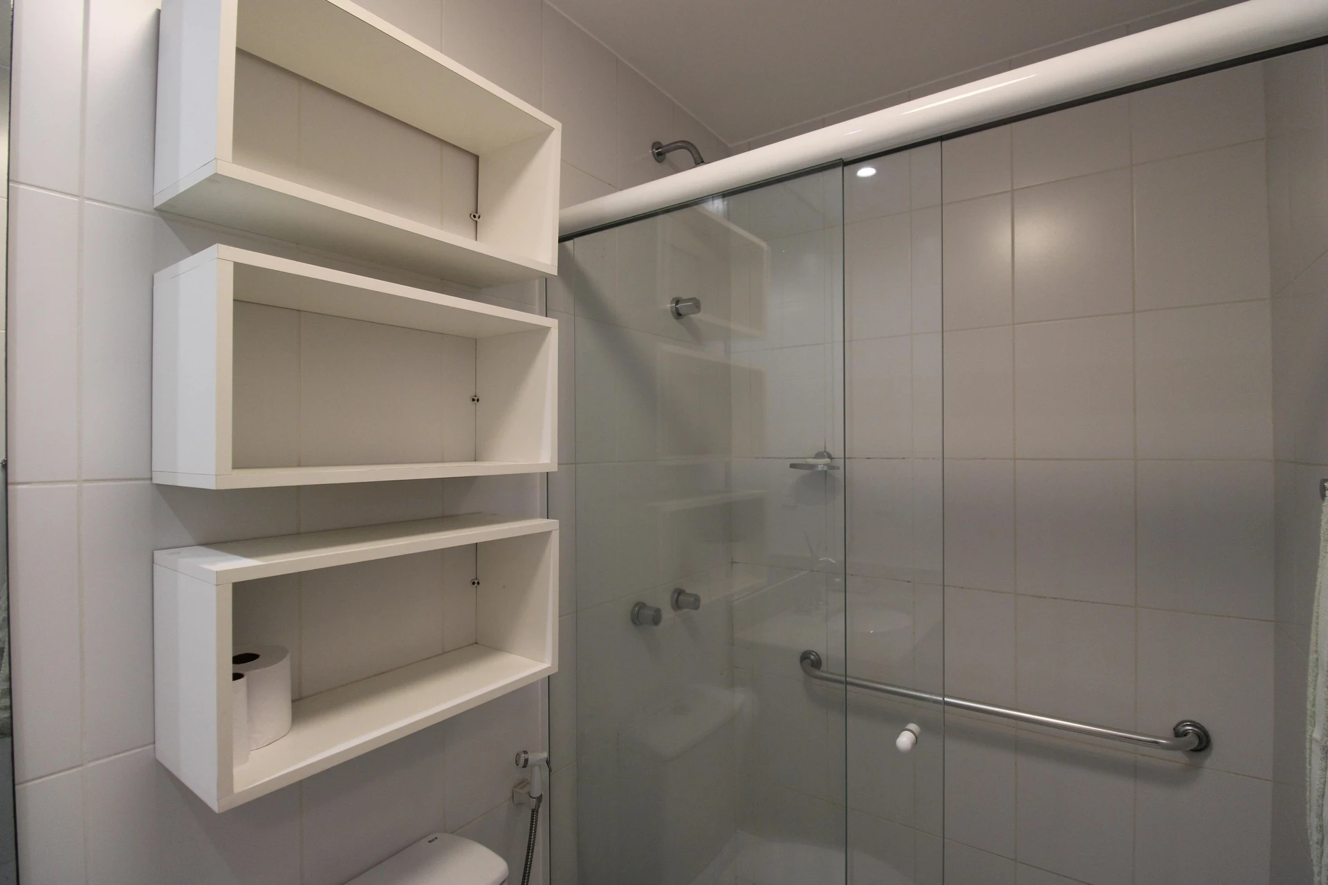 3-bedroom apartment in a building with a sauna — photo 51