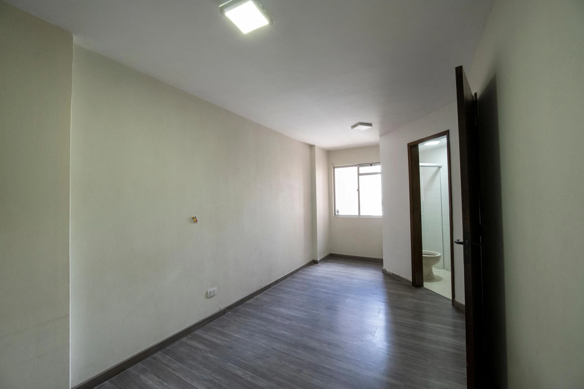 1-bedroom apartment with no parking space