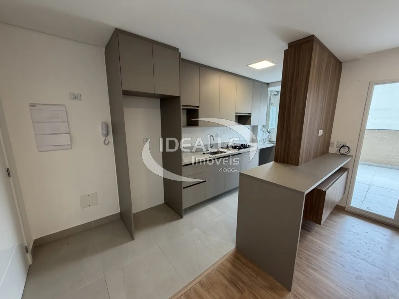 3-bedroom apartment with balcony and 142 m², 2 parking — photo 3
