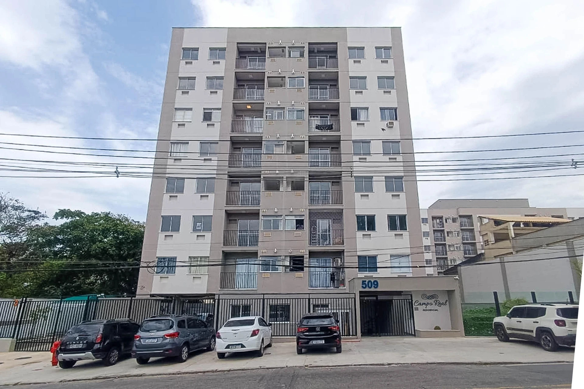 2-bedroom apartment in a building with a gym — photo 48