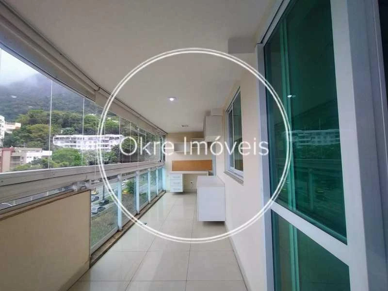Unfurnished apartment with 2 bedrooms and 3 bathrooms — photo 23