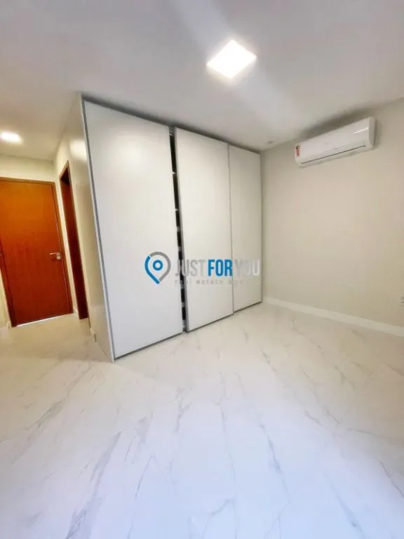 Furnished house with 4 en-suites and 330 m² plus 2 parking — photo 30
