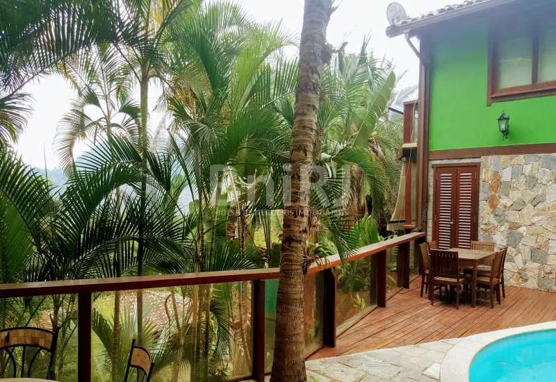 Furnished house with 5 bedrooms and 5 bathrooms — photo 3