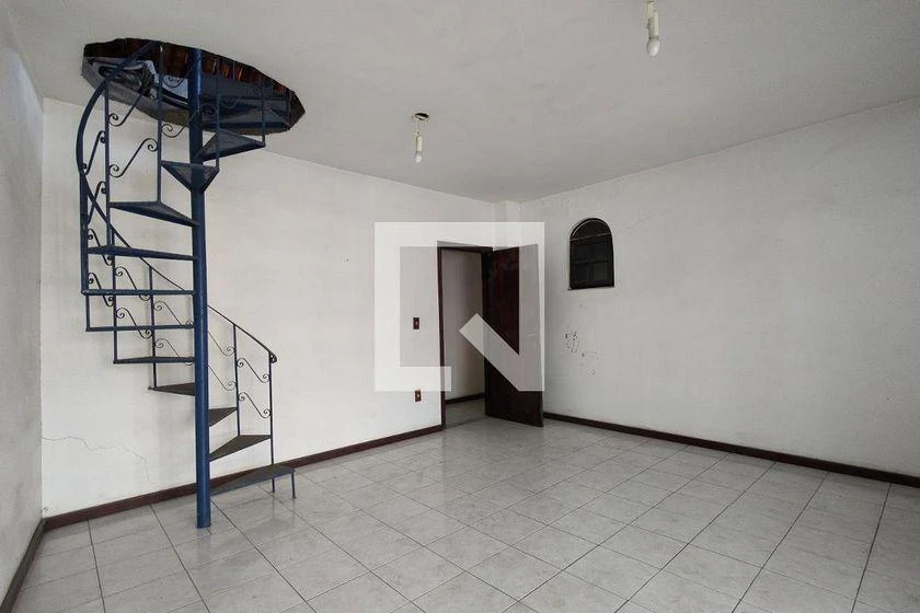 Casa de 4 quartos com jardim privativo e 257 m² — photo 34
