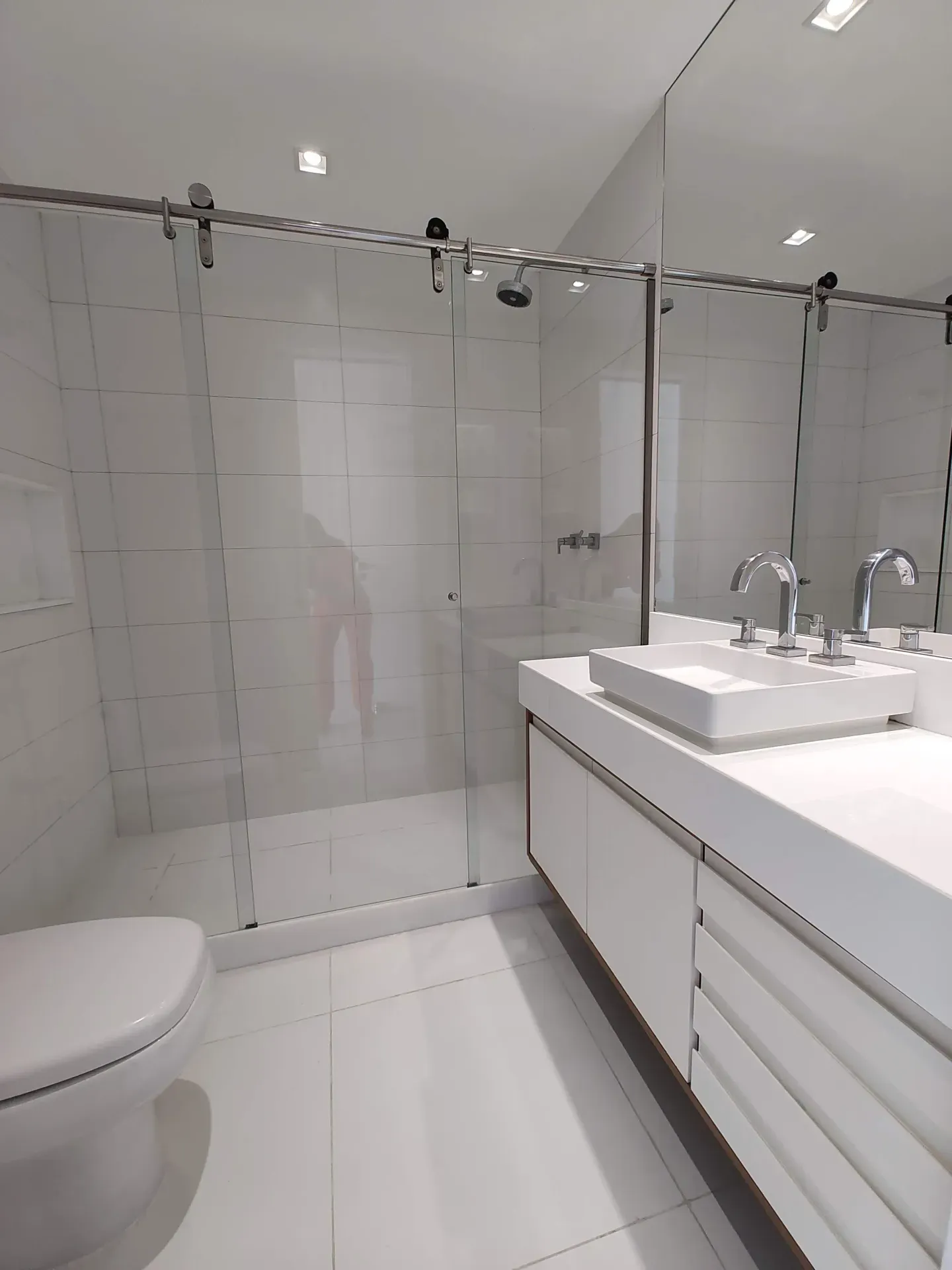 Casa mobiliada com 4 suítes e 2 vagas — photo 23