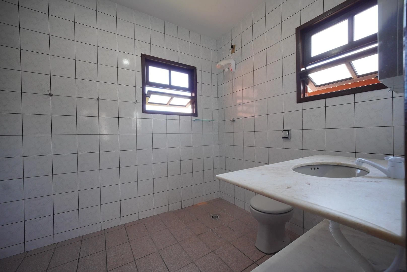 4-bedroom house with a garden — photo 26