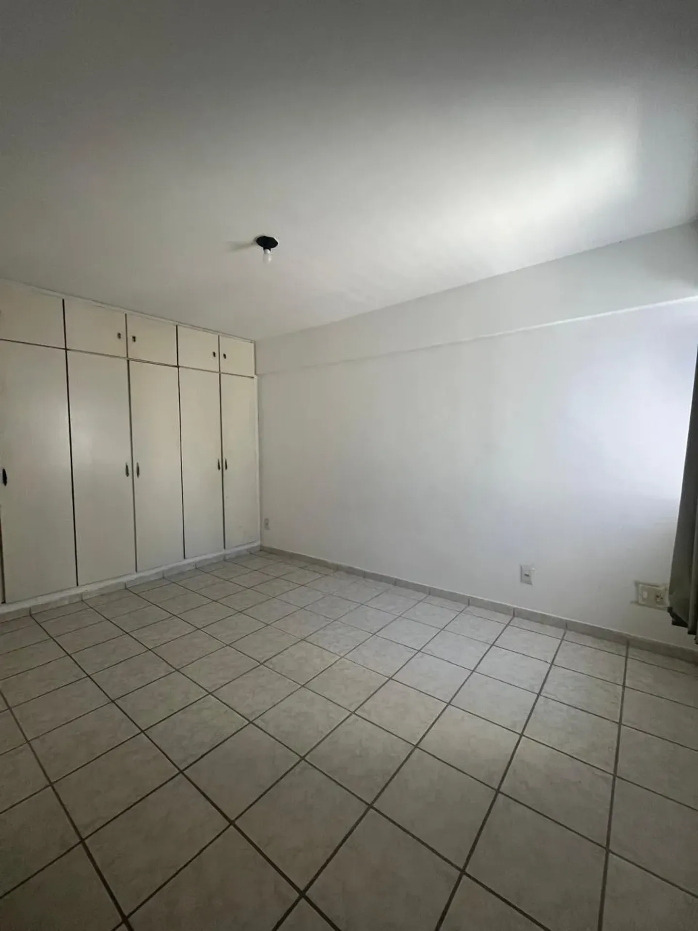 125 m² apartment with 3 bedrooms and 3 bathrooms — photo 4