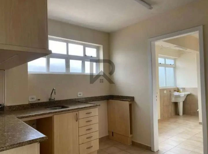 3-bedroom apartment with an en-suite suite — photo 2