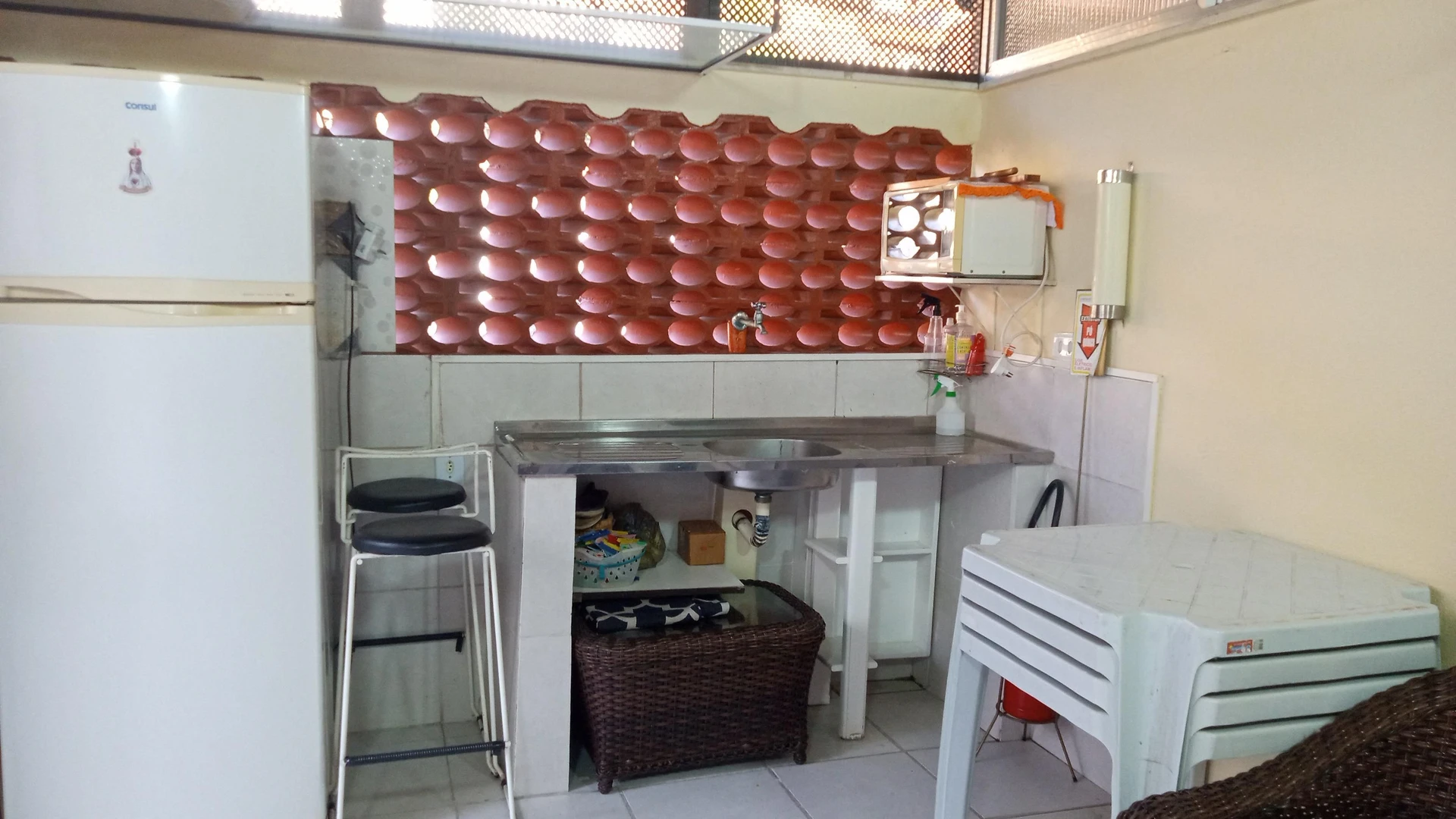 Furnished 3-bedroom apartment with 2 bathrooms — photo 15