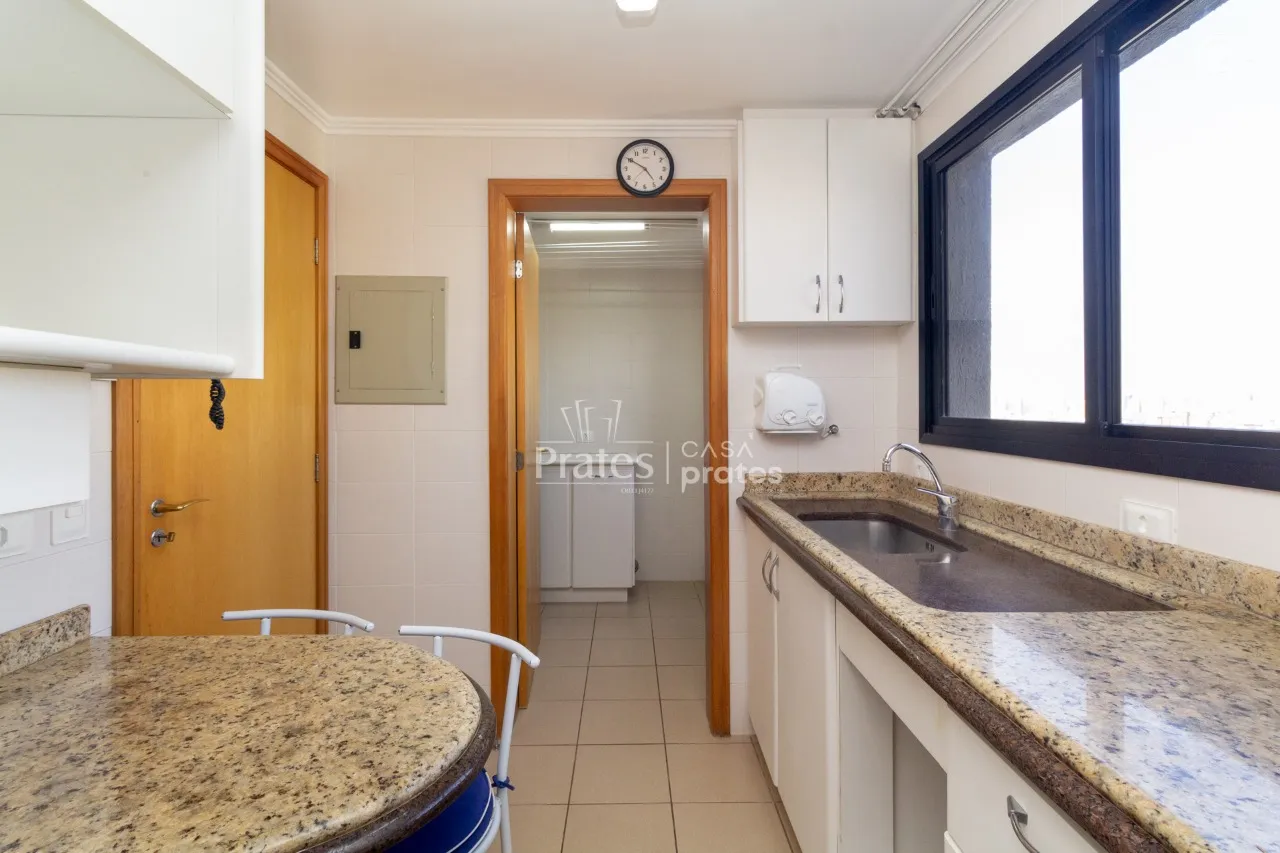 121 m² rental apartment with 3 bedrooms — photo 8