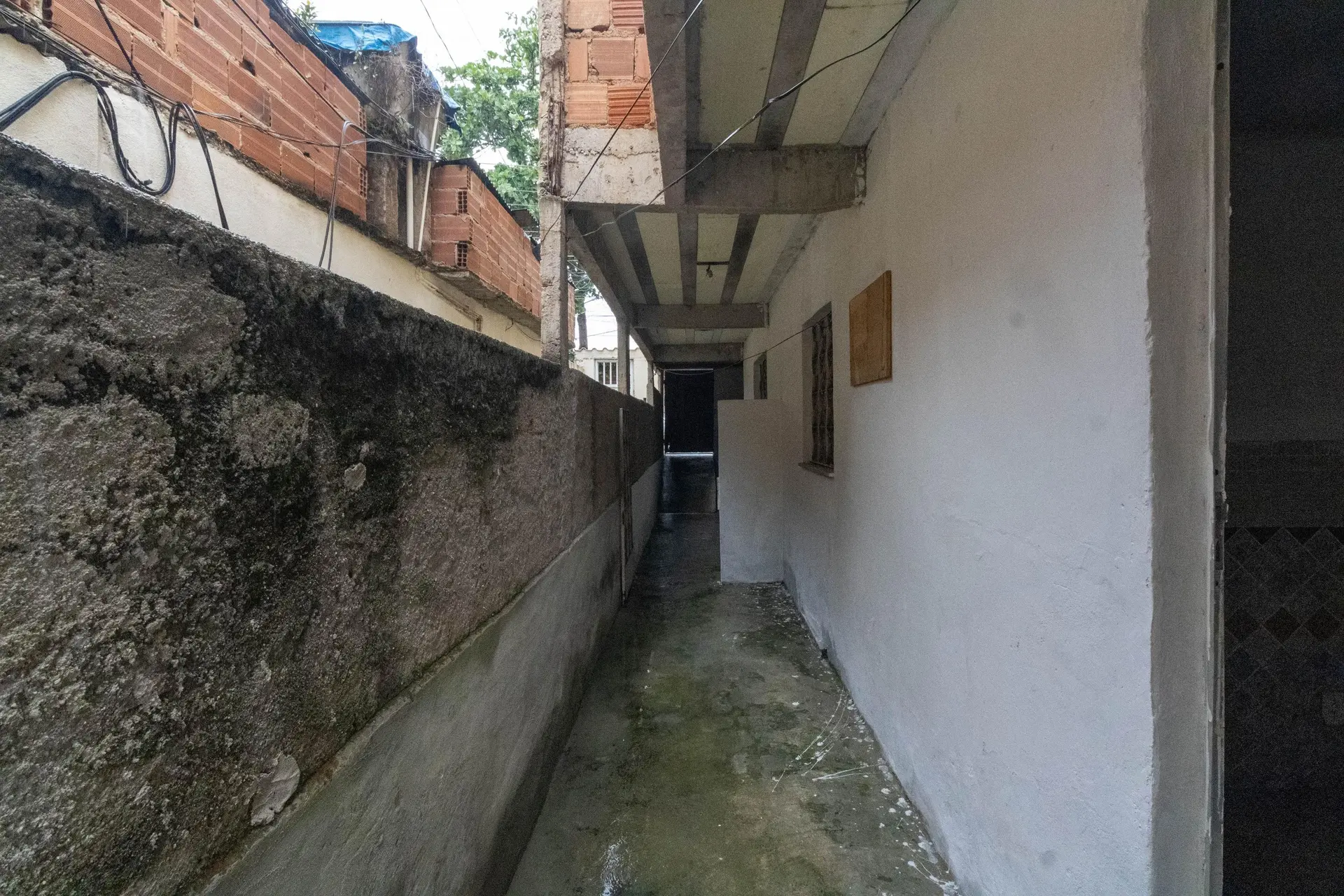 House for rent with 2 bedrooms and separate kitchen
