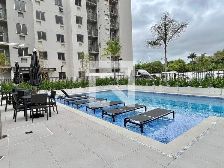 2-bedroom apartment in a building with a gym — photo 17