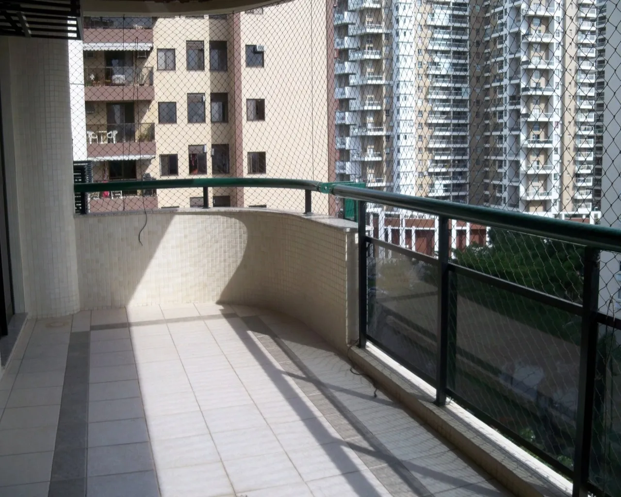 Apartamento sem mobília com 4 quartos e 3 banheiros — photo 6
