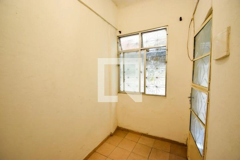 Unfurnished 40 m² apartment with 1 bedroom — photo 16